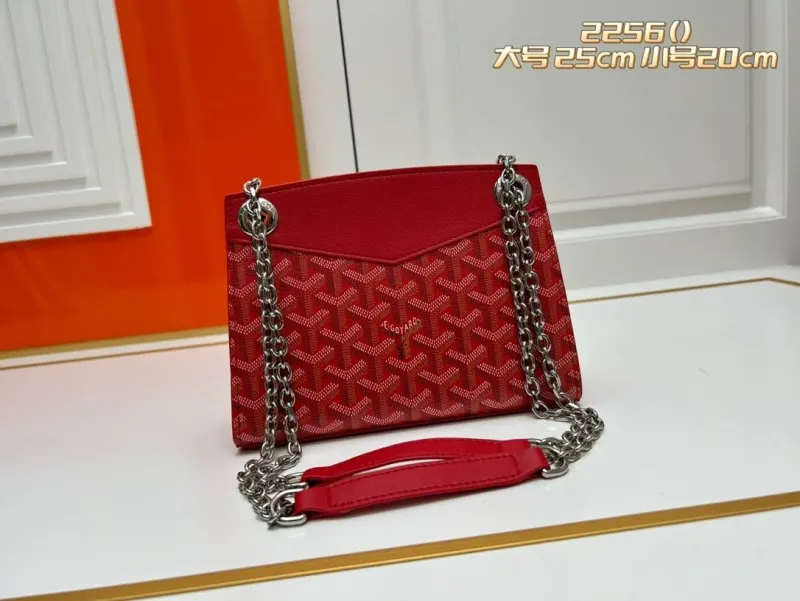 Alternative view of Goyard Red Chain Shoulder Bag 2256 Large 25cm Small 20cm