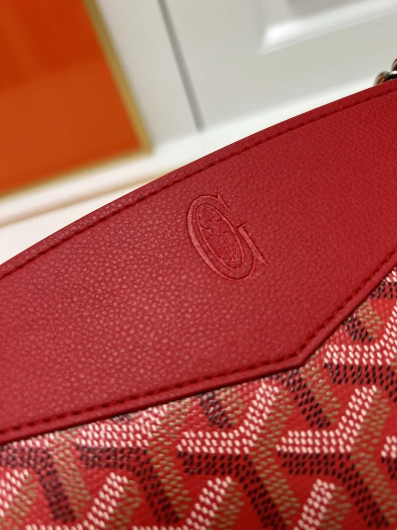 Goyard Red Chain Shoulder Bag 2256 Large 25cm Small 20cm - Image 5