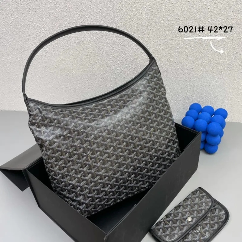 Goyard Dark Gray Hobo Bag with Pouch Model 6021 - Image 3
