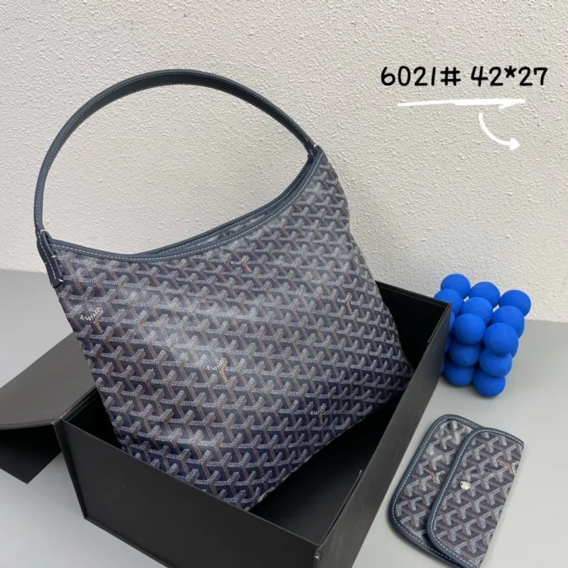 Alternative view of Goyard Dark Blue Hobo Shoulder Bag with Pouch 6021
