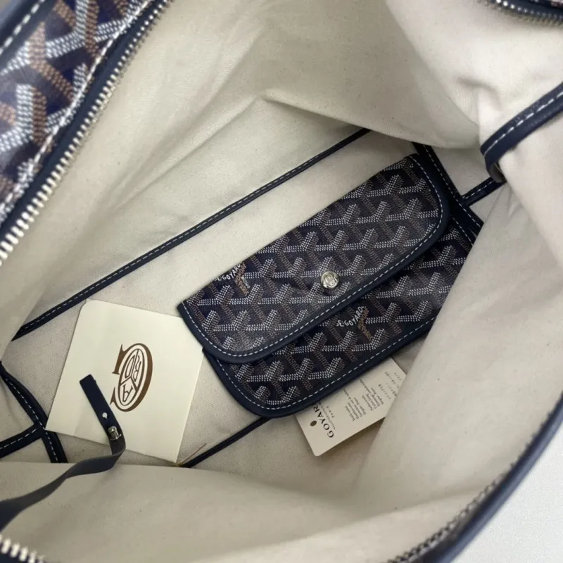 Goyard Dark Blue Hobo Shoulder Bag with Pouch 6021 - Image 9