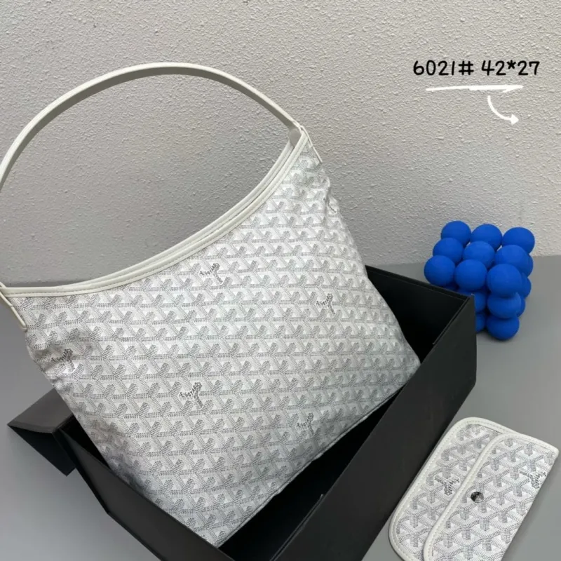 Goyard 6021 Hobo Shoulder Bag - Image 5
