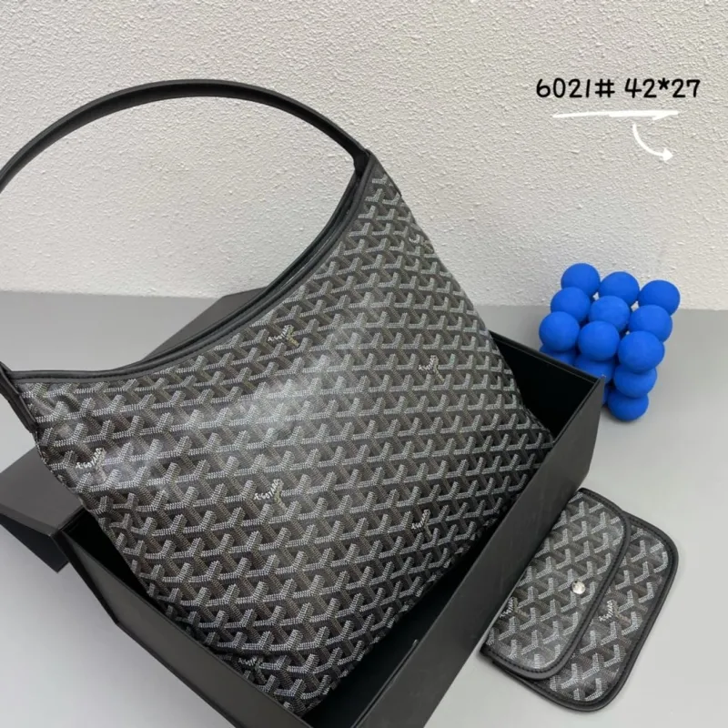 Goyard Dark Gray Hobo Bag with Pouch 6021