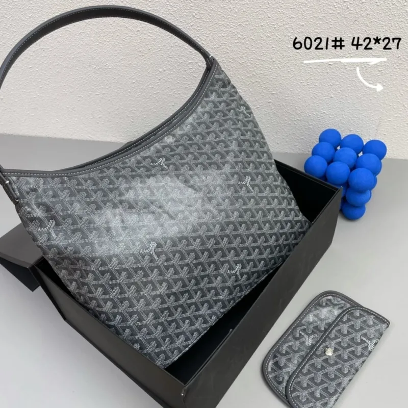 Goyard Gray Hobo Shoulder Bag 6021