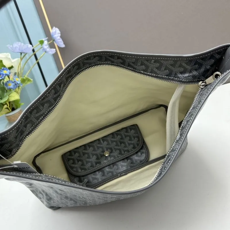 Goyard Gray Underarm Hobo Bag with Pouch - Image 7