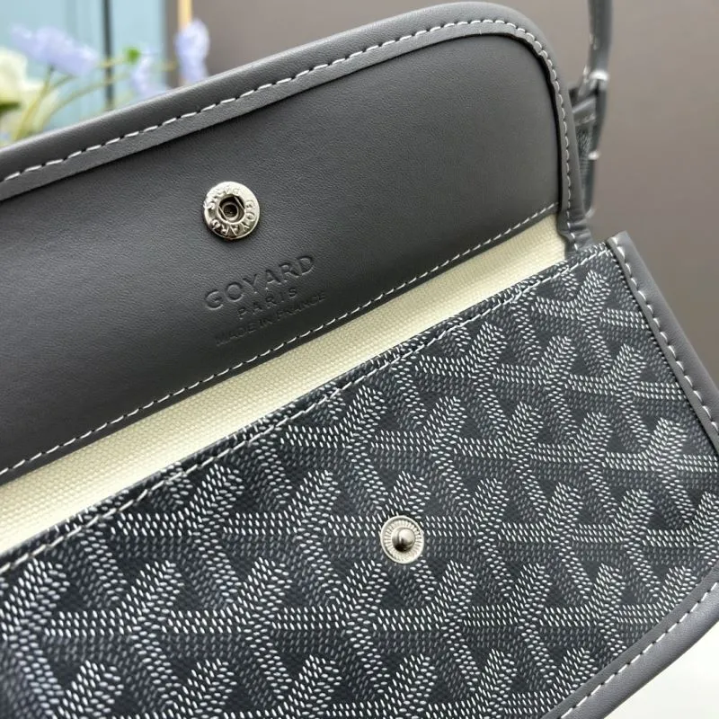 Goyard Gray Underarm Hobo Bag with Pouch - Image 8