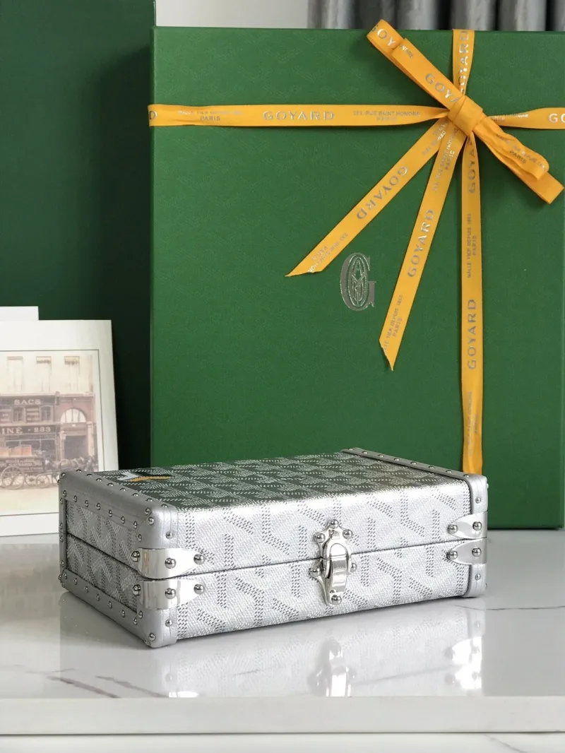 Goyard Silver Box Crossbody Bag - Image 3