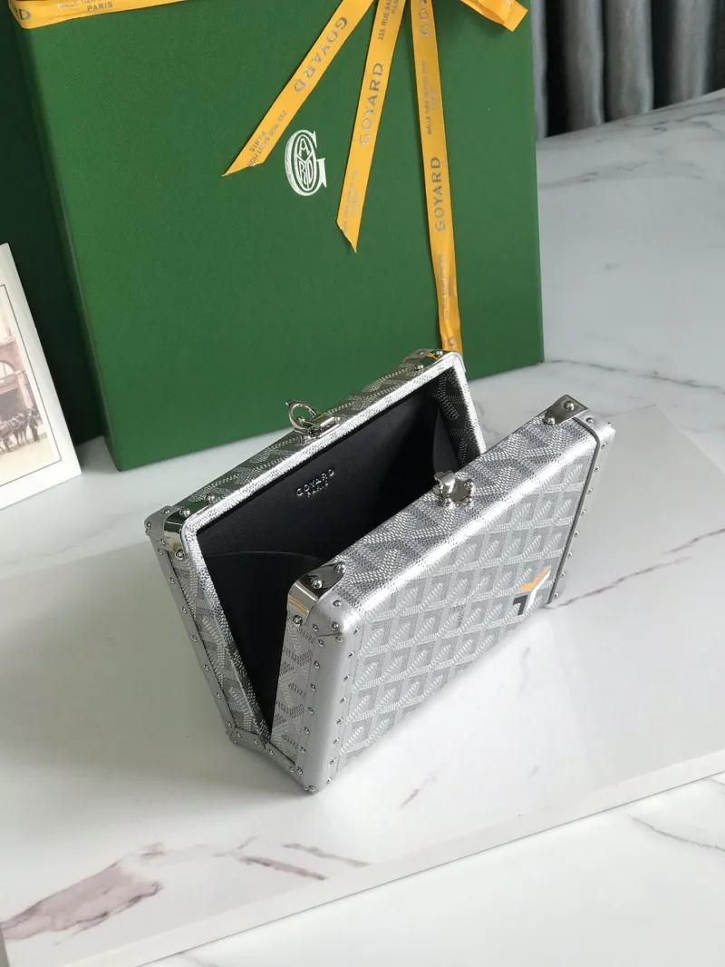 Goyard Silver Box Crossbody Bag - Image 7