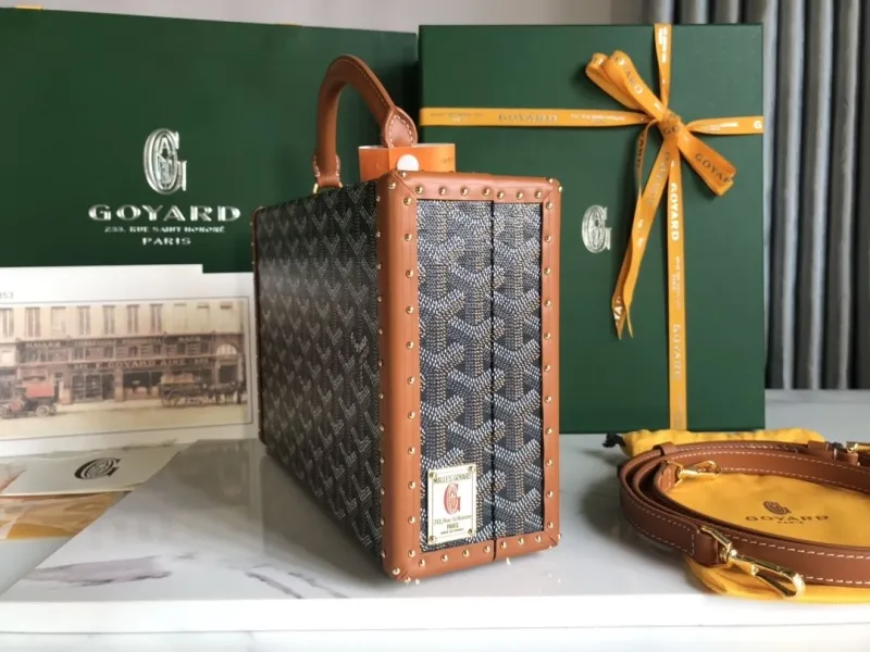 Alternative view of Goyard Box Bags-11
