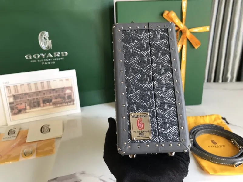 Goyard Dark Gray Trunk Box Handbag - Image 4