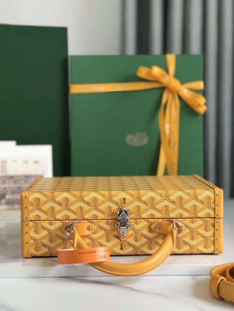 Goyard Yellow Box Crossbody Bag - Image 4