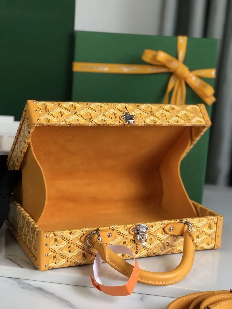 Goyard Yellow Box Crossbody Bag - Image 8