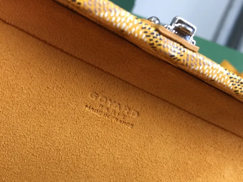 Goyard Yellow Box Crossbody Bag - Image 9
