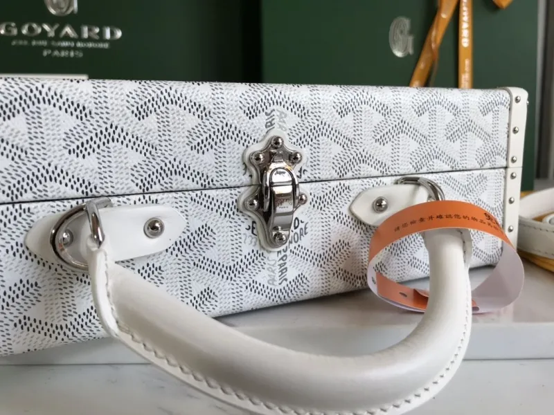 Goyard White Malle Trunk Bag with Strap - Image 4