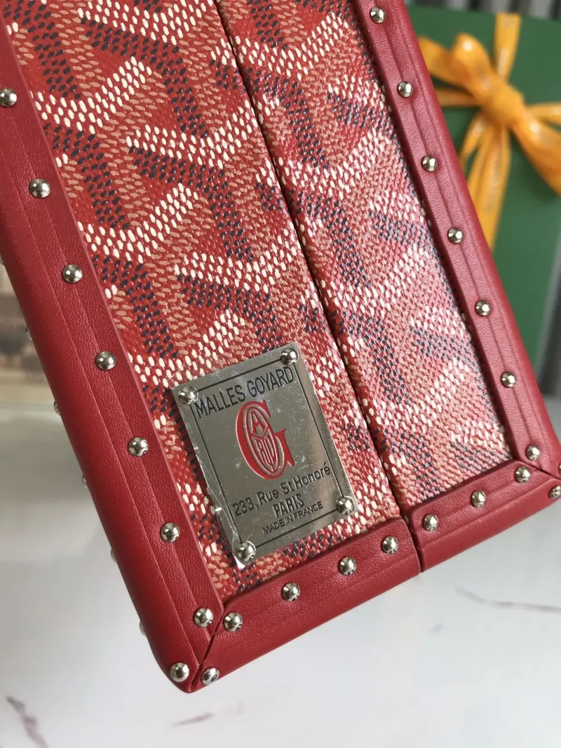 Goyard Red Box Handbag with Detachable Strap - Image 5