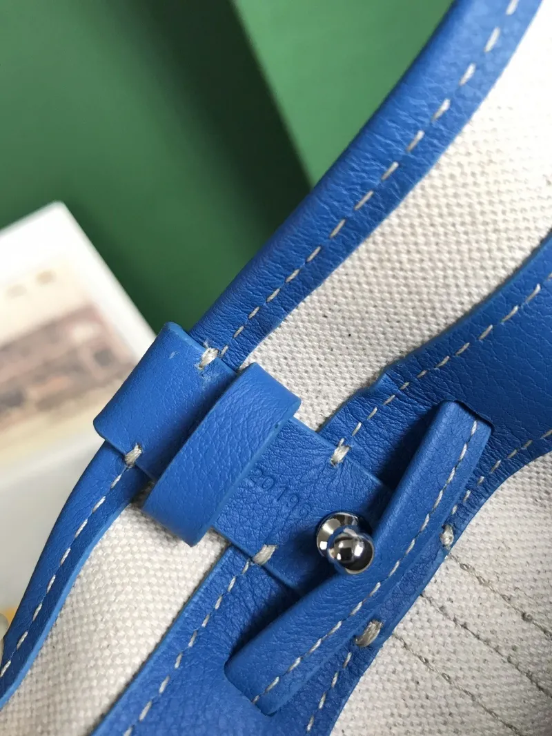Goyard Blue Drawstring Bucket Bag - Image 8