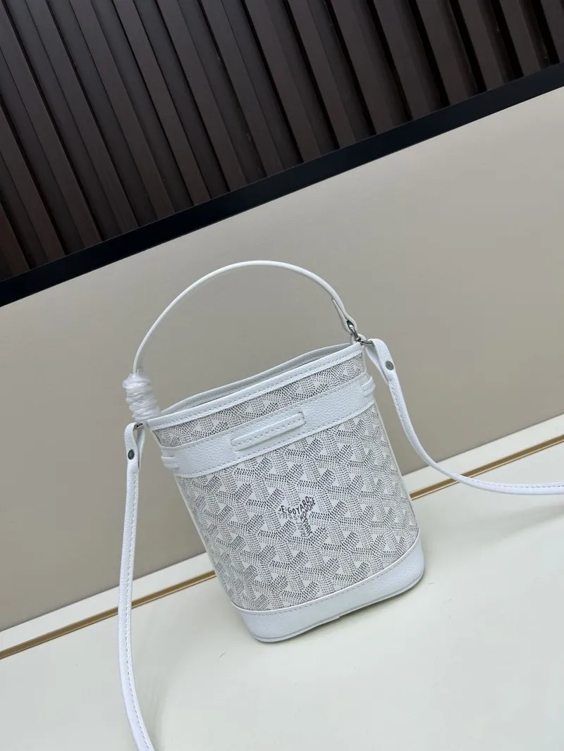 Alternative view of Goyard Bucket Bags-12