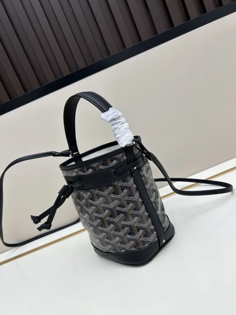 Alternative view of Goyard Bucket Bags-16