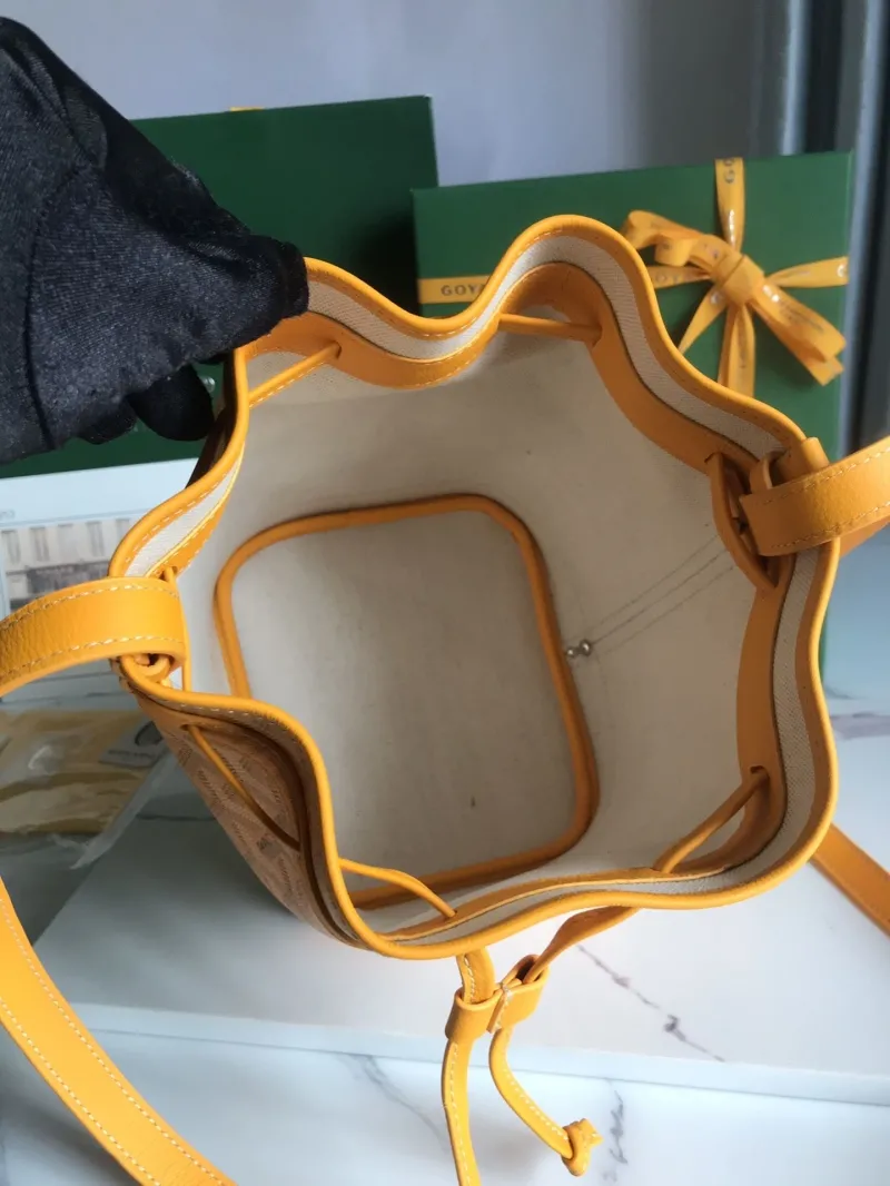 Goyard Yellow Bucket Bag Size 27 - Image 6