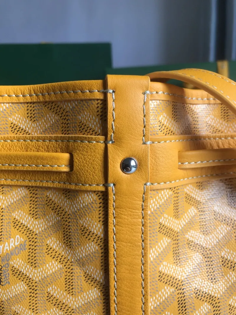 Goyard Yellow Bucket Bag Size 27 - Image 9