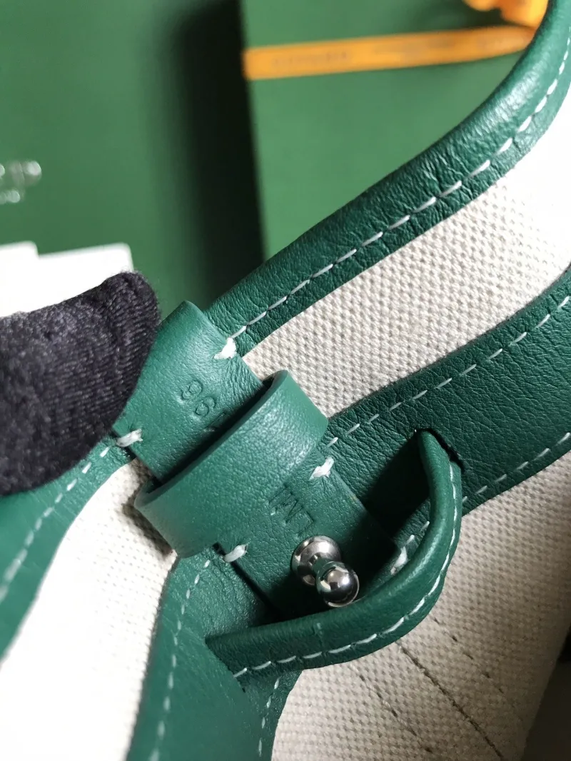 Goyard Green Drawstring Bucket Bag - Image 6