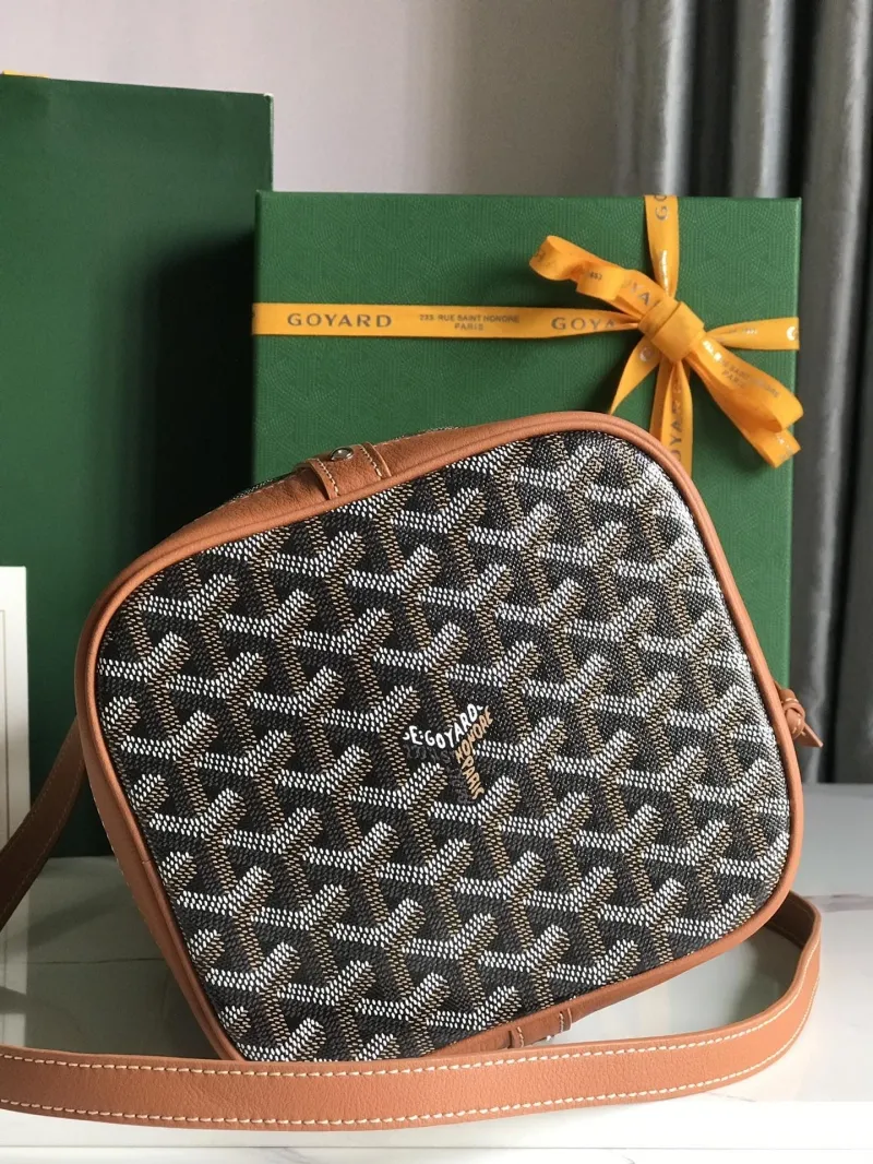 Goyard Black Bucket Bag with Brown Trim - Image 5