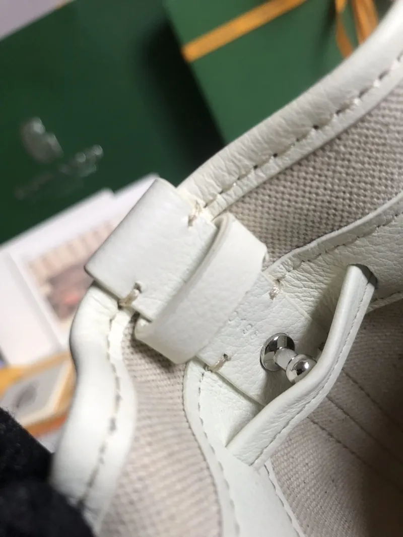 Goyard White Drawstring Bucket Bag - Image 7