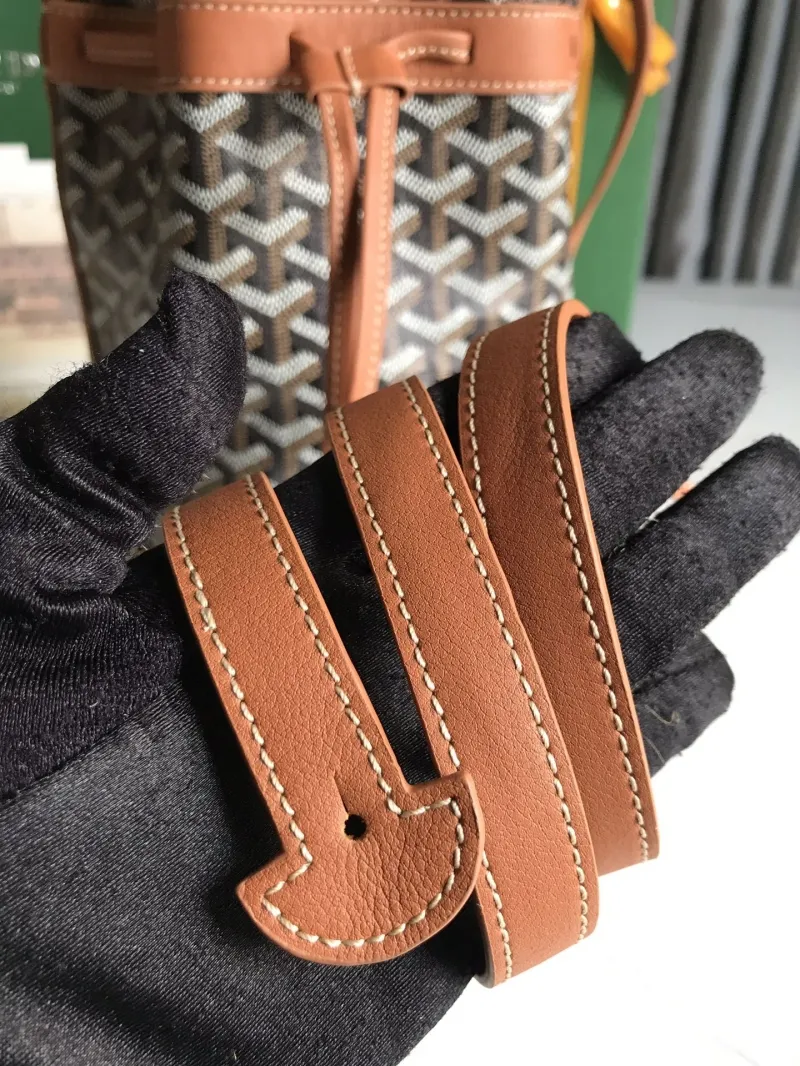 Goyard Black Tan Leather Bucket Bag - Image 9