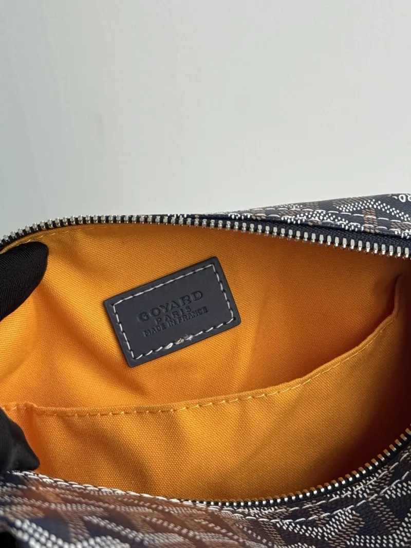 Goyard Dark Blue Cosmetic Bag 4 - Image 9