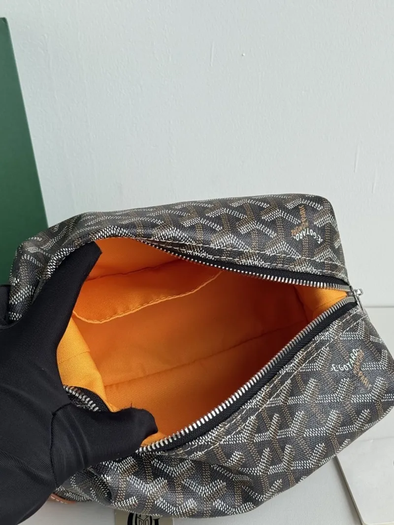 Goyard Dark Brown Leather Cosmetic Bag - Image 7