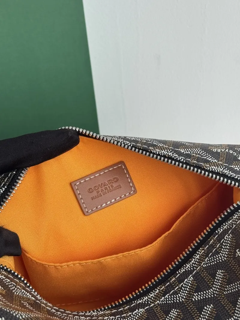 Goyard Dark Brown Leather Cosmetic Bag - Image 8