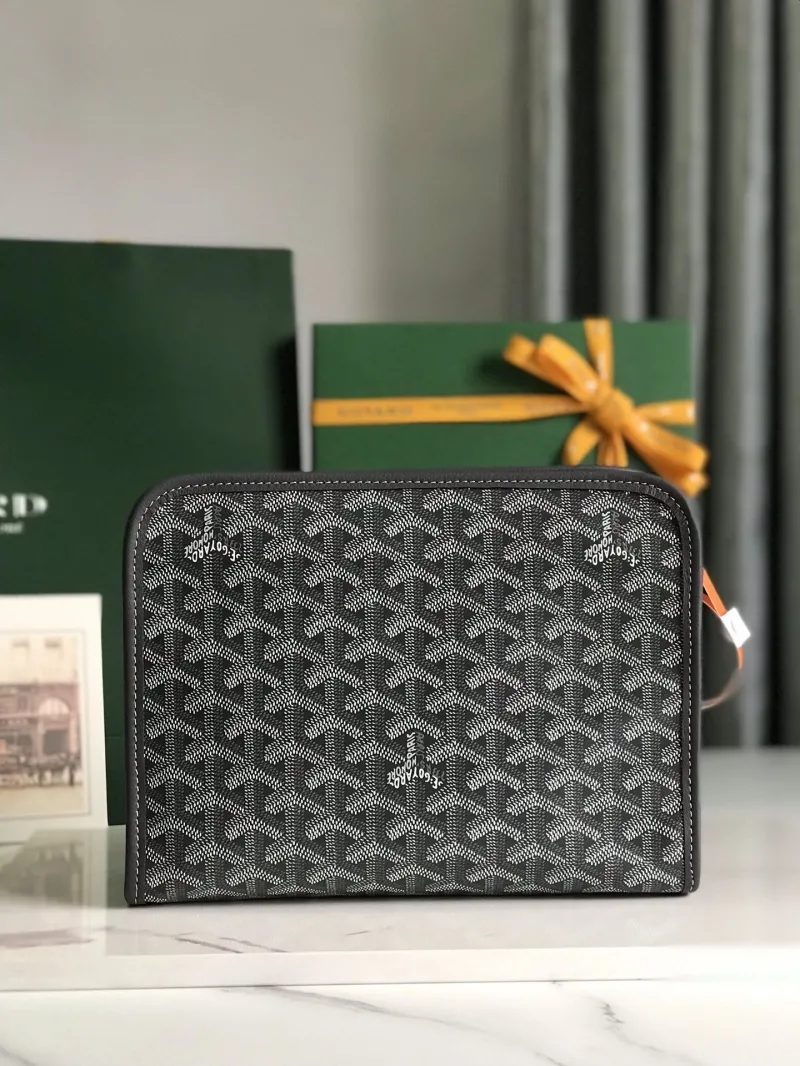 Alternative view of Goyard Cosmetic Bags-31