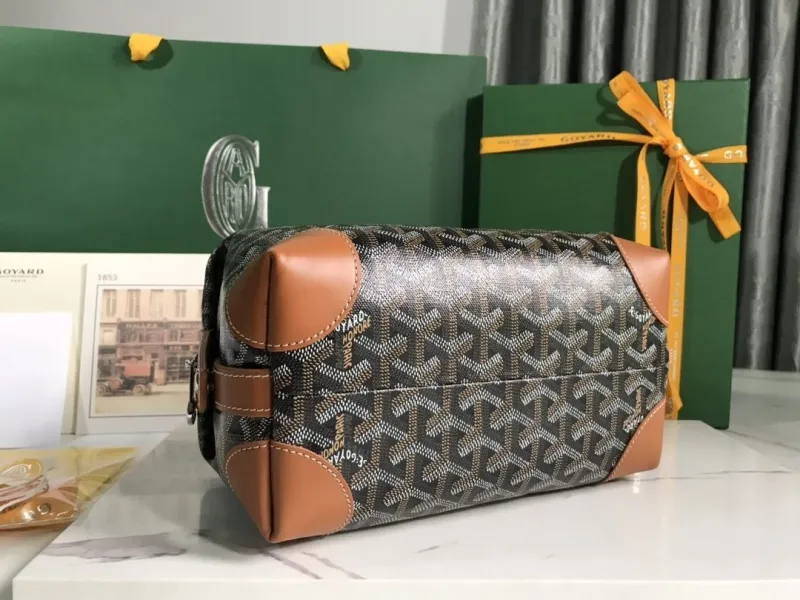 Goyard Black Tan Cosmetic Pouch - Image 4