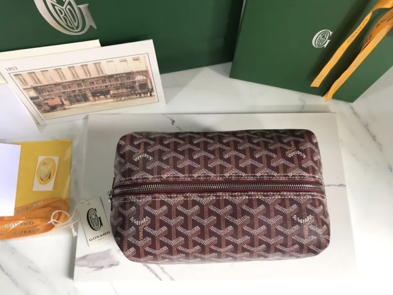 Goyard Burgundy Cosmetic Bag 43 - Image 4