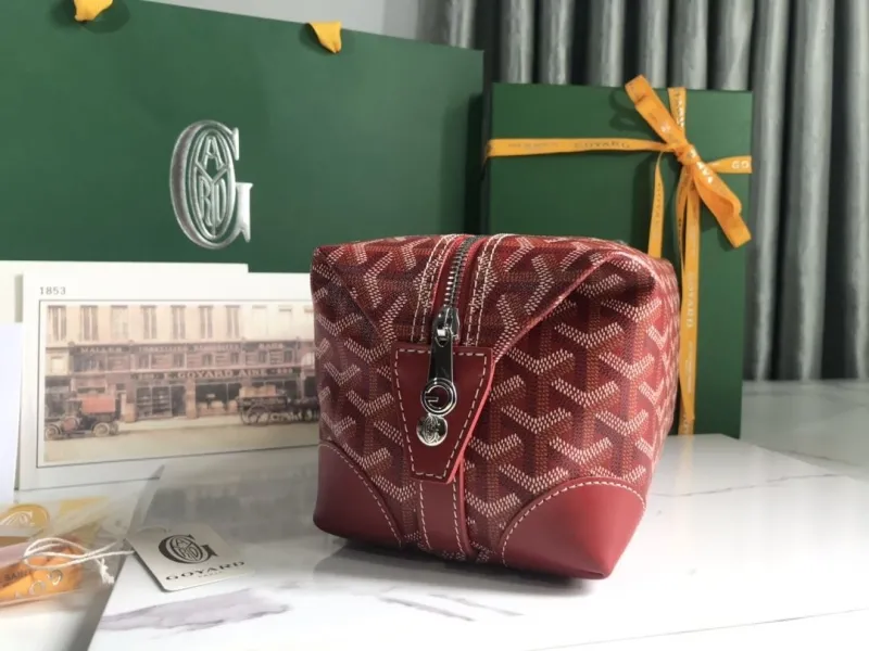 Goyard Red Cosmetic Travel Bag - Image 3