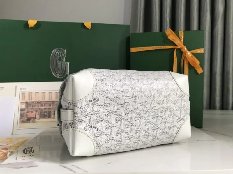 Goyard White Cosmetic Bag 48 - Image 3