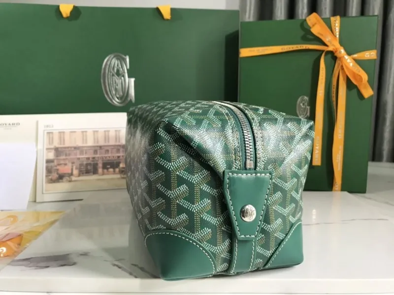 Goyard Green Cosmetic Bag 67 - Image 5