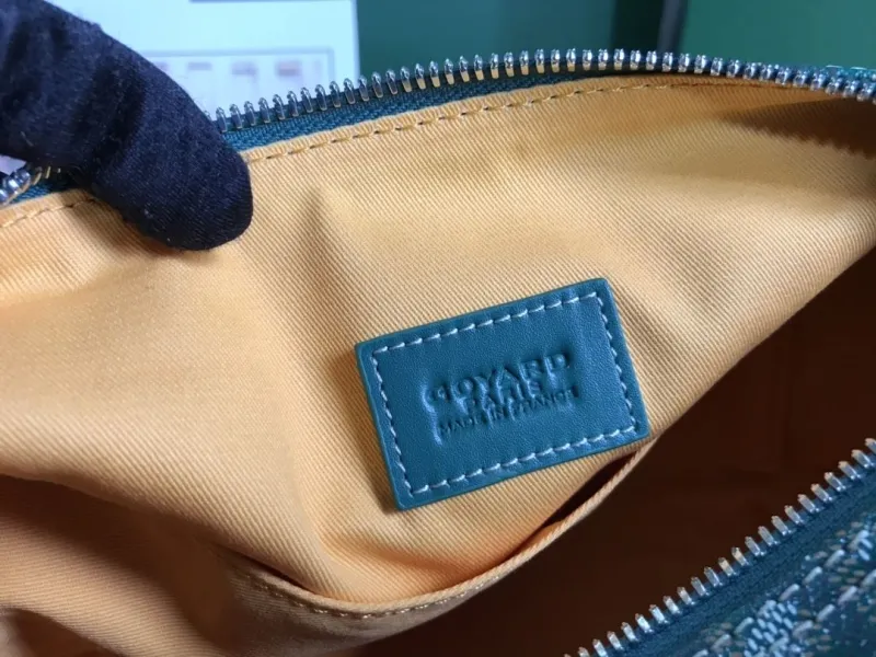 Goyard Green Cosmetic Bag 67 - Image 6