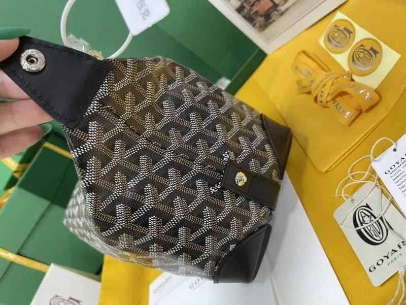 Goyard Black Cosmetic Bag 79 - Image 5