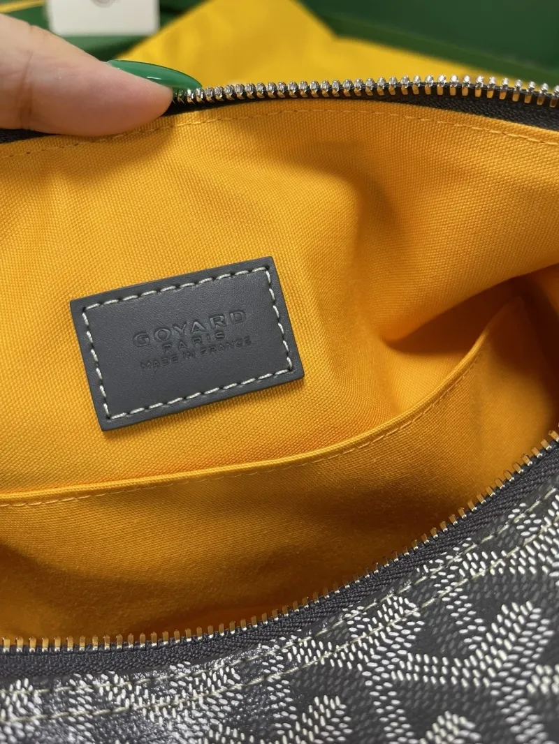 Goyard Gray Cosmetic Bag - Image 8