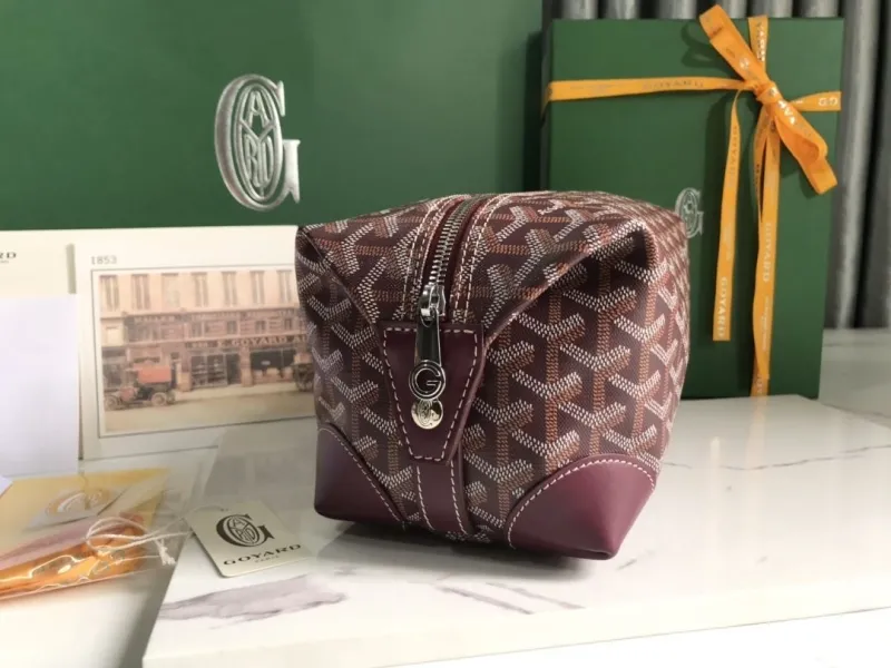 Alternative view of Goyard Cosmetic Bags-86