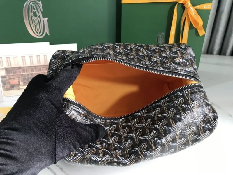 Goyard Black Monogram Cosmetic Bag 88 - Image 8