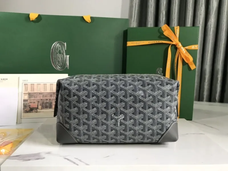 Goyard Cosmetic Bags-90