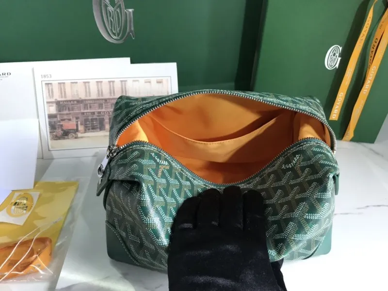 Goyard Green Cosmetic Bag 96 - Image 7