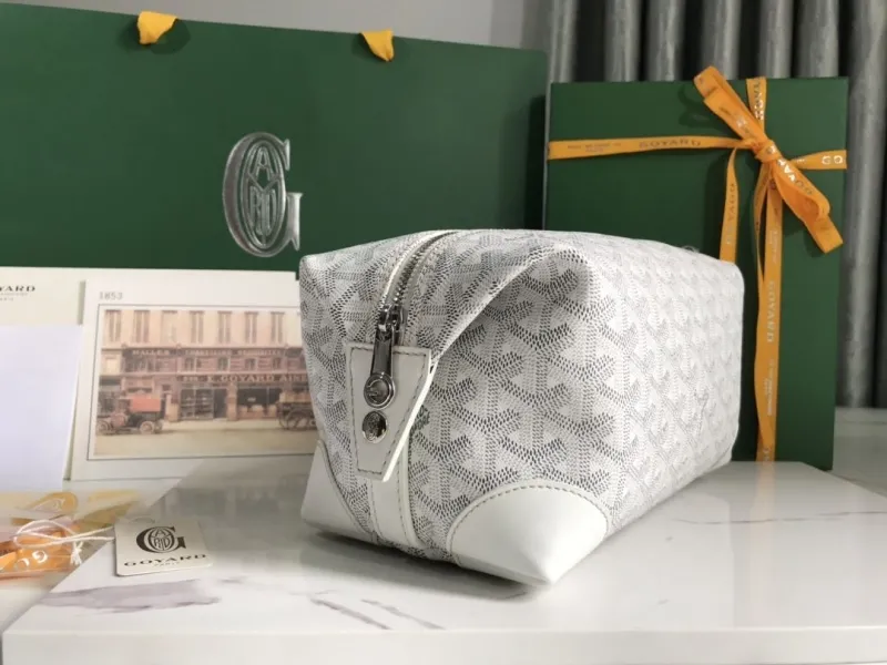 Alternative view of Goyard White Cosmetic Bag 97