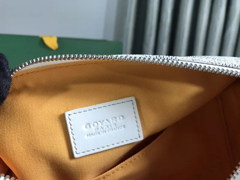 Goyard White Cosmetic Bag 97 - Image 7
