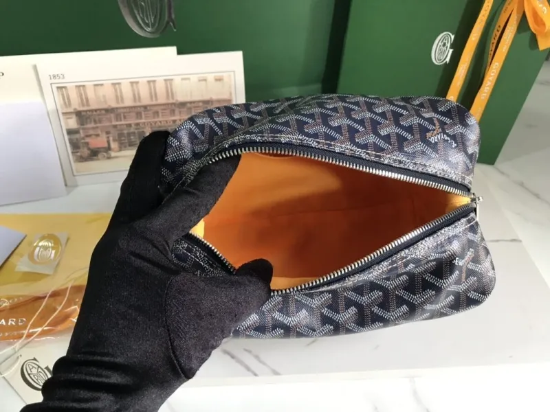 Goyard Navy Blue Cosmetic Bag Model 109 - Image 5