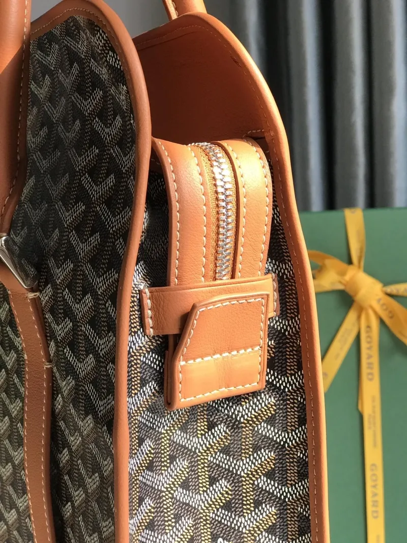 Goyard Men's Black Tan Briefcase - Image 5