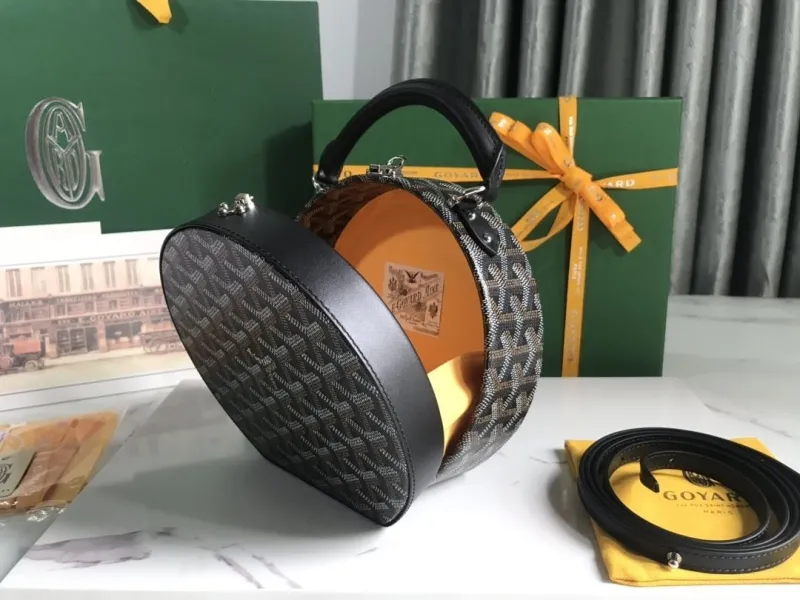 Goyard Black Round Crossbody Handbag - Image 6