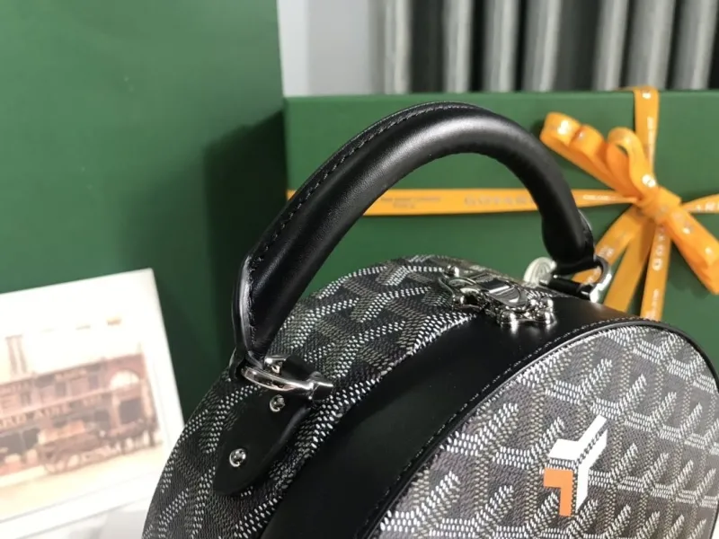 Goyard Black Round Top Handle Handbag - Image 5